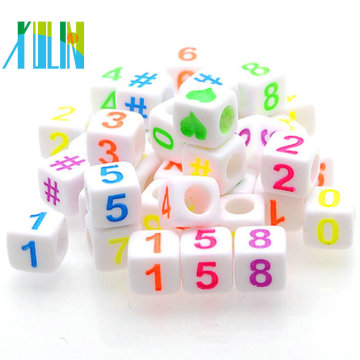 costas brancas em letras coloridas acrílico contas de cubo único alfabeto